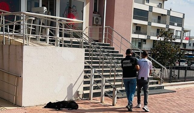 Ayvalık’ta Uyuşturucu Operasyonu: 265 Sentetik Hap Ele Geçirildi, 1 Şüpheli Tutuklandı