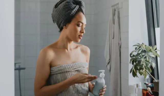 Bu Duş Rutini Hayatınızı Değiştirebilir! Everything Shower Nedir? İşte Vücudunuzu Baştan Aşağı Şımartacağınız O 10 Adım!