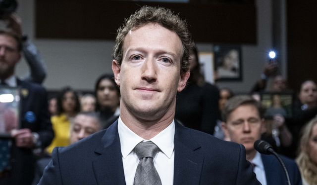 Mark Zuckerberg'ten "iPhone'a Veda" Mesajı! Yapay Zeka Çağı Başlıyor!