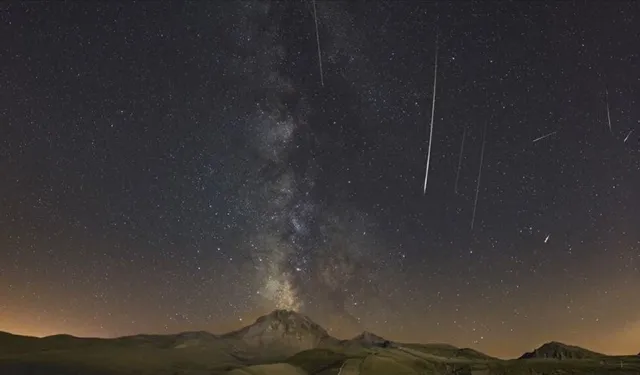 Gökyüzünde Büyüleyici Görsel Şölen! 2026 Perseid Meteor Yağmuru Ne Zaman, Saat Kaçta ve Nereden İzlenecek?