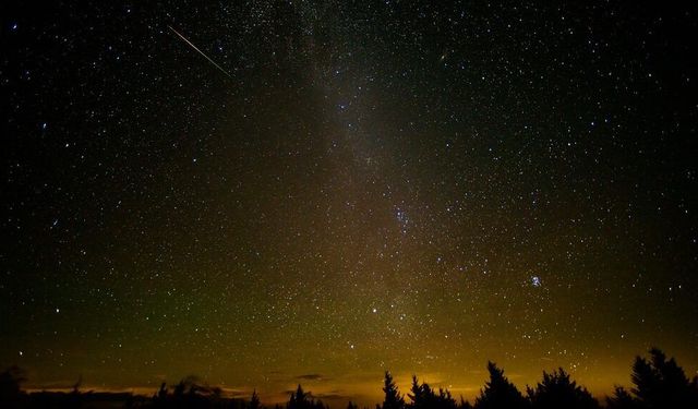 Perseid Meteor Yağmuru 2026 Ne Zaman, Saat Kaçta Gerçekleşecek? Türkiye'den Nereden ve Nasıl İzlenir?