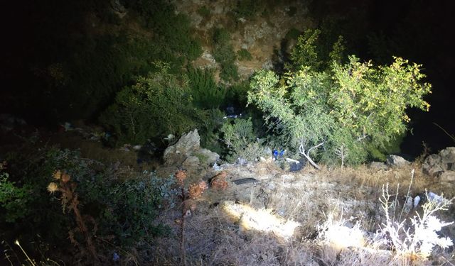 Balıkesir'de Feci Kaza! Susurluk'ta Bir Araç Şarampole Yuvarlandı!