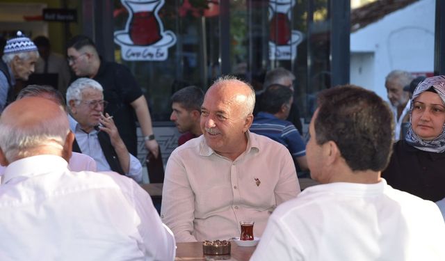 Dursunbey Çarşı Meydanı’nda Emekliler İçin Çay Evi Hizmete Girdi