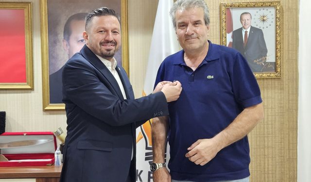 Balıkesirli Gazeteci İsmail Koca AK Parti’ye Katıldı