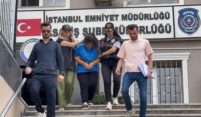 Vahşetin Böylesi... Yeni Doğmuş Bebeğini Çöpe Attı!