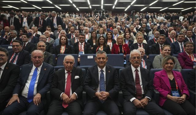 CHP’de Kurultay Mesaisi Başladı: Parti Yönetiminde Büyük Değişim Kapıda