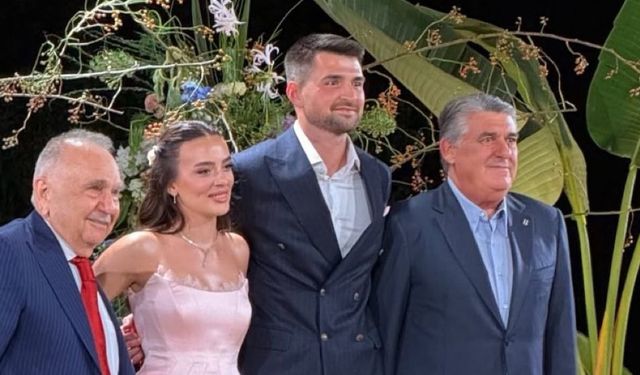 Beşiktaş’ın Kalecisi Ersin Destanoğlu Nişanlandı! İşte Destanoğlu'nun Nişanlısı: