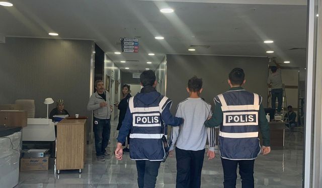 Nevşehir’de Liseli Kavgası Kanlı Bitti: 14 Yaşındaki Çocuk Arkadaşını Bıçaklayarak Öldürdü