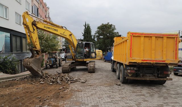 Gönen Belediyesi Ekipleri Sahada: İlçe Genelinde Çalışmalar Sürüyor