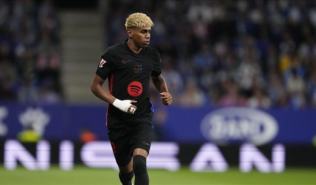 LaLiga'da Lamine Yamal Fırtınası: Barcelona'nın "Harika Çocuğu" Sezonun Oyuncusu Seçildi!