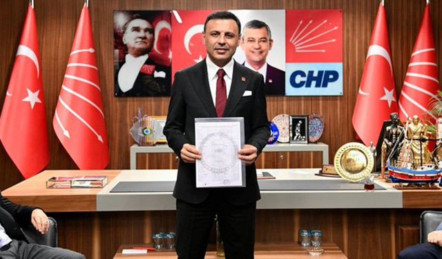 Özgür Çelik Mazbatasını Aldı: “Sokaklar Benim Makam Odamdır”