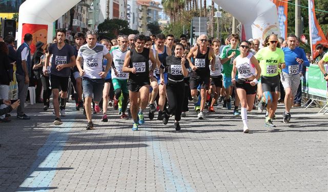 Balıkesir'de Cumhuriyet Bayramı kutlamalarında bir ilk: Halk Koşusu