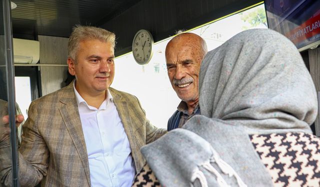 Mustafa Canbey bunu hep yapıyor