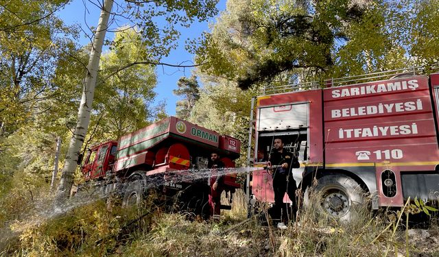 Kars Sarıkamış'ta Orman Yangını Paniği! 1 Hektar Alan Küle Döndü!