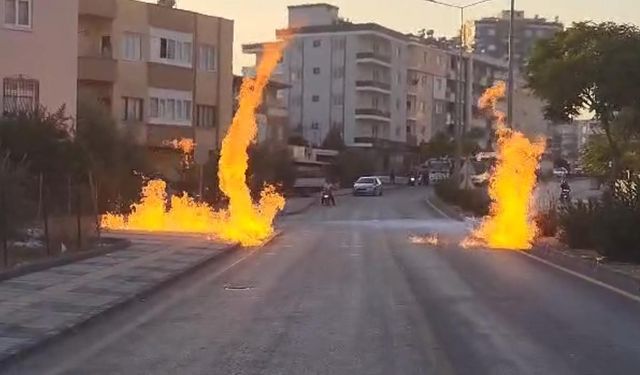 Doğal Gaz Hattı Alev Aldı: Caddeyi Alevler Sardı, 2 Kişi Yaralandı