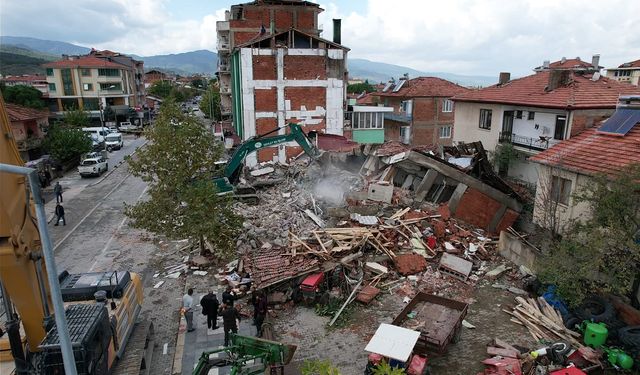 Bakan Murat Kurum Sındırgı'daki Depremin Bilançosunu Açıkladı! İşte Son Durum