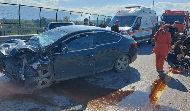 Akyazı’da Feci Kaza: Jandarma Aracıyla Otomobil Çarpıştı, 2 Asker Şehit Oldu