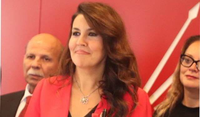 Esin Balıbek CHP İl Başkanlığı yarışından çekildiğini duyurdu