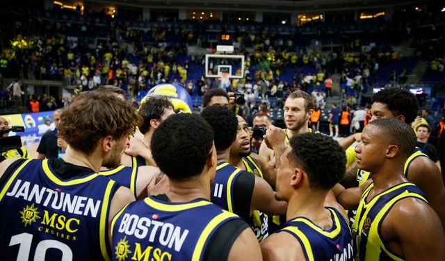 Fenerbahçe Beko, Petkim Spor'u Evinde Farklı Geçti! Tucker'den Şov!