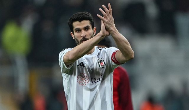 Necip Uysal Futbolu Bırakıyor mu? Sergen Yalçın'ın Ekibine mi Katılacak?