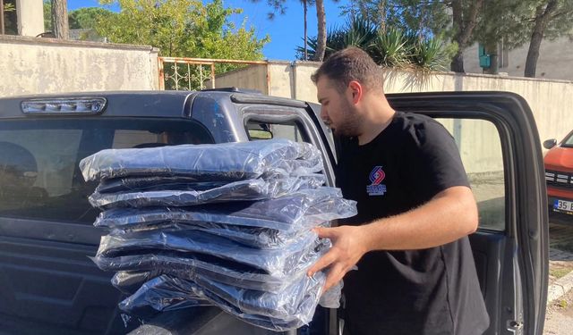 Sındırgı Belediyesi Deprem Bölgesinde Tüm Gücüyle Sahada: Yardımlar Sürüyor