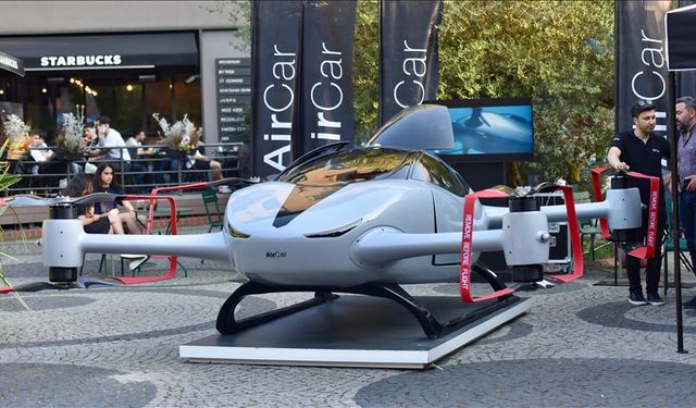 Türkiye’nin İlk Uçan Arabası AirCar Satışa Çıktı: İşte Fiyatı ve Detaylar