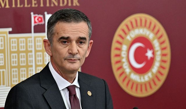 Ak Parti'ye Geçeği Konuşulan Milletvekili Ümit Dikbayır'dan Açıklama Geldi!