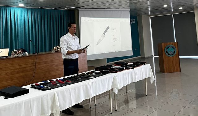 BAÜN BUBFA’da Gastronomi Öğrencilerine Bıçak Kullanımı ve Bakımı Eğitimi