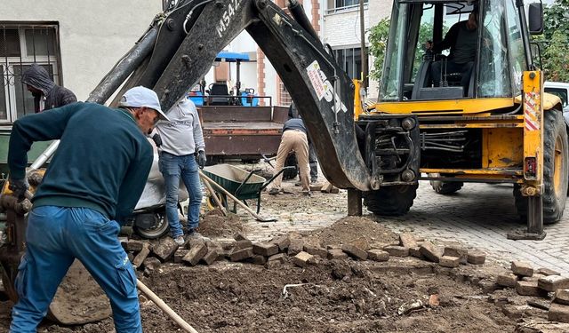 Bigadiç’te Ulaşım Konforu Artıyor: Belediye Yol Çalışmalarını Hızlandırdı