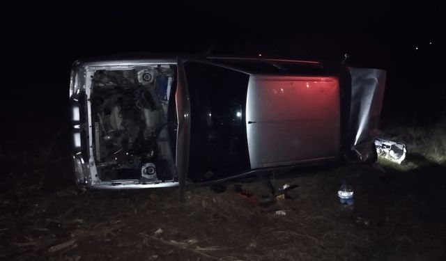 Balıkesir İvrindi'de Feci Kaza! Araba Takla Attı! 2 Yaralı!