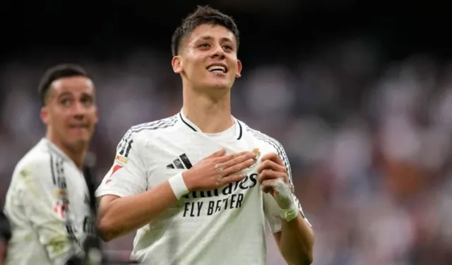 Real Madrid - Benfica Maçında Arda Güler Şoku! 100. Maçında Golünü Attı Ama... Bernabeu Buz Kesti!