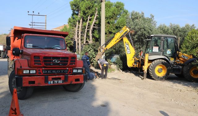 Gönen Belediyesi İlçe Genelinde Bakım ve Temizlik Çalışmalarına Aralıksız Devam Ediyor
