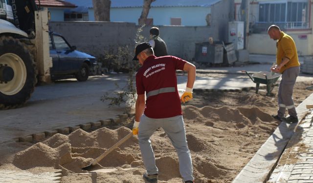 Edremit’te Yolların Tamirat Çalışmaları Sürüyor