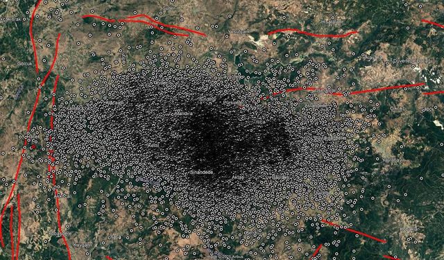 Arı oğulu değil, deprem haritası! Sındırgı üç aydır sallanıyor!