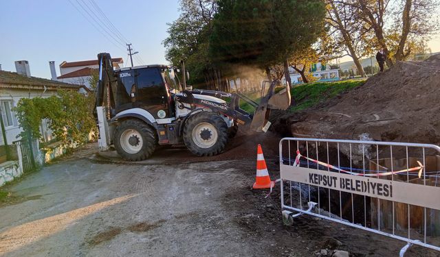 Kepsut’ta 13 Kasım’da Sağlık, Altyapı ve Temizlik Çalışmaları Sürüyor