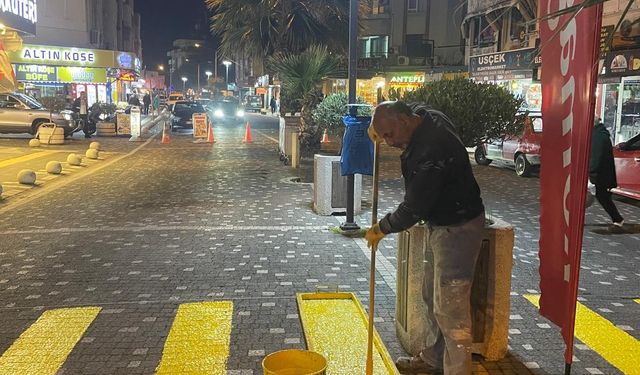 Edremit’te Okul Önlerindeki Yaya Geçitleri Yenileniyor