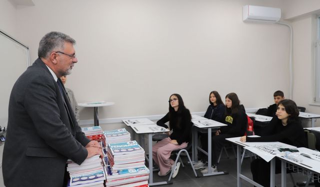 Kepsut’ta Gençlere Ücretsiz Eğitim Desteği: Şehit Eren Bülbül Gençlik Merkezi İlgi Görüyor