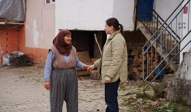Sındırgı’da Deprem Sonrası Sosyal Destek ve İş Birliği Ziyaretleri Devam Ediyor