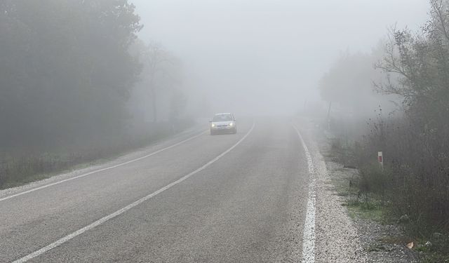 Kazdağları’nda Yoğun Sis! Görüş Mesafesi 40 Metreye Düştü
