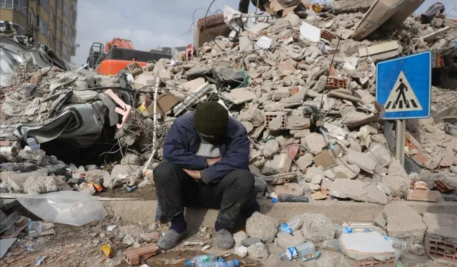 12 Kasım 1999 Düzce Depremi: Bir Gecede Yıkılan Şehir ve Bitmeyen Acı