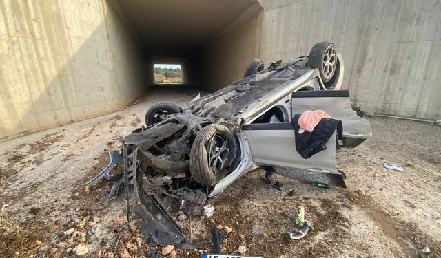 Otoyol'da Feci Kaza! Araç Köprüden Düştü! 4 Yaralı