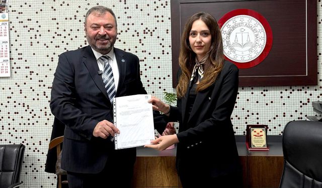 İYİ Parti Balıkesir İl Başkanı Hasan Fehmi Yörük Mazbatasını Aldı!