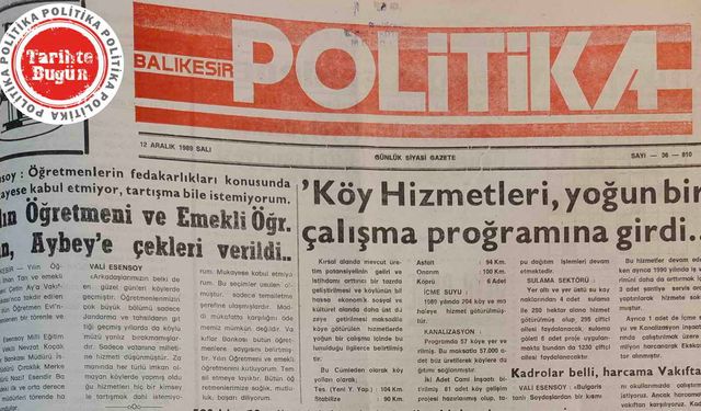 12 Aralık 1989 Salı: Yılın öğretmeni ve emekli öğretmenine çekleri verildi