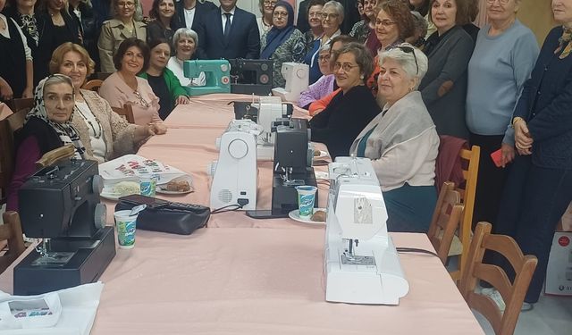 Burhaniye’de Halk Eğitimi Merkezi Giyim Atölyesine Ziyaret