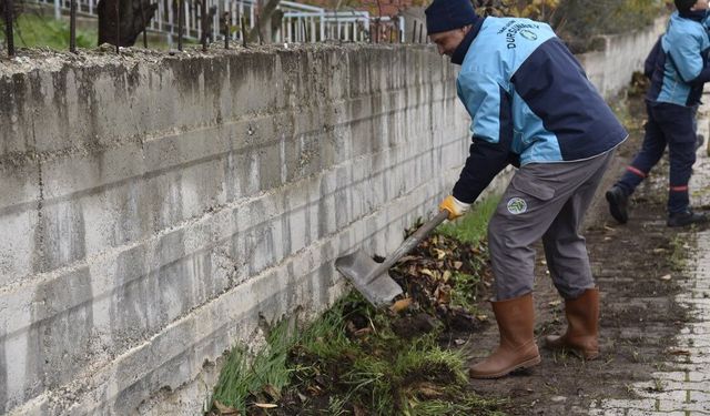 Dursunbey’de Temizlik Çalışmaları Hız Kesmeden Sürüyor
