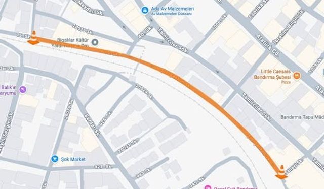 Bandırma’da Tren Yolu Güzergâhındaki Yıkılma Sonrası Bölge Trafiğe Kapatıldı