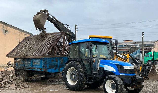 Bigadiç Sanayi Bölgesinde Dönüşüm Başladı: Parke Taşı ve Çevre Düzenlemesi Hızlandı