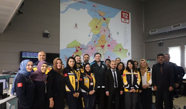 Balıkesir İl Sağlık Müdürü Dr. Miraç Çavdar, Acil Sağlık Haftasında Personeli Ziyaret Etti