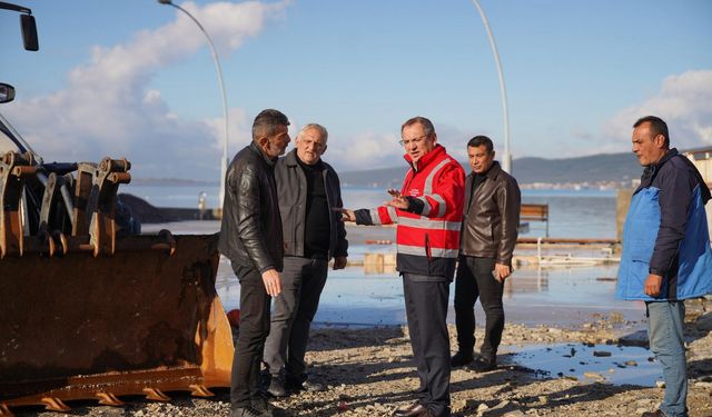 Ayvalık'ta olağanüstü günler! Belediye sahada