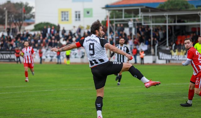 Burhaniye Belediyespor’dan Gol Yağmuru! Tatlıpınarspor’u 12–1 Mağlup Ettiler